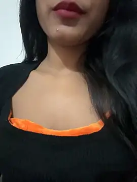 Snapshot of Hot_Goldengirl chatting on 12-04-25, 10:57 Hot Goldengirl online show from 12-04-25, 10:57