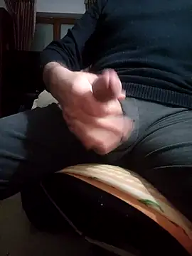 Snapshot of pagani5656 chatting on 02-12-25, 04:23 pagani5656 online show from 02-12-25, 04:23