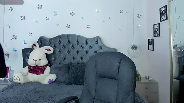  Antonnela  online show from 03-13-25, 01:50