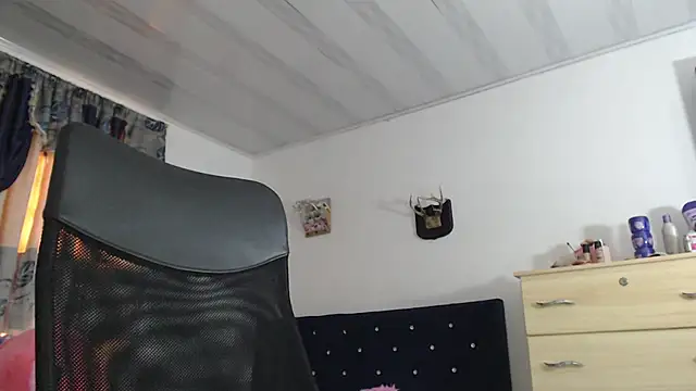 sweet cutetras22 online show from 02-13-25, 01:48