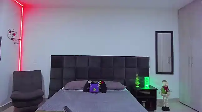 Snapshot of Alexander_Martines chatting on 12-27-24, 12:50 Alexander Martines online show from 12-27-24, 12:50