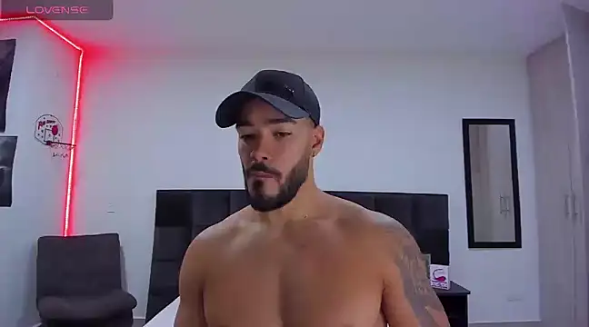 Snapshot of Alexander_Martines chatting on 01-23-25, 01:41 Alexander Martines online show from 01-23-25, 01:41