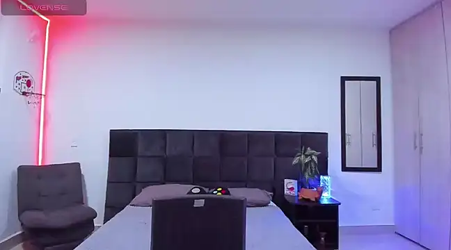 Snapshot of Alexander_Martines chatting on 02-12-25, 11:30 Alexander Martines online show from 02-12-25, 11:30