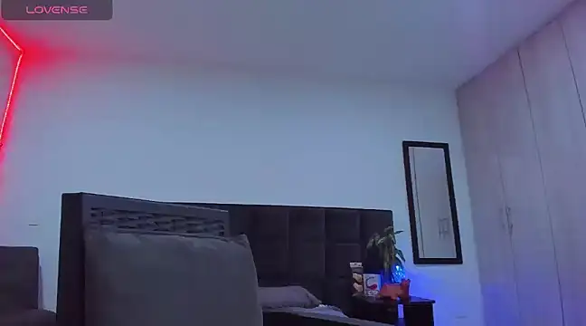 Snapshot of Alexander_Martines chatting on 02-14-25, 03:54 Alexander Martines online show from 02-14-25, 03:54