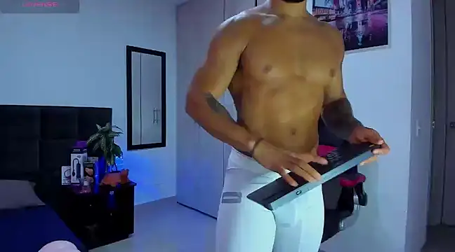 Snapshot of Alexander_Martines chatting on 03-16-25, 11:25 Alexander Martines online show from 03-16-25, 11:25