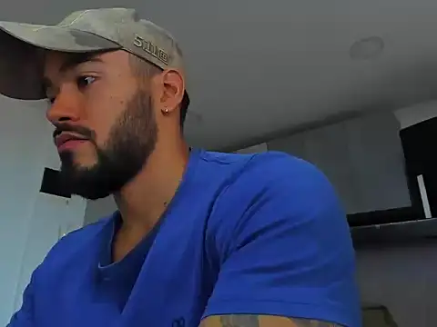 Snapshot of Alexander_Martines chatting on 11-13-25, 09:25 Alexander Martines online show from 11-13-25, 09:25