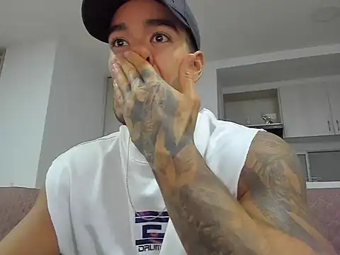 Snapshot of Alexander_Martines chatting on 07-09-26, 12:26 Alexander Martines online show from 07-09-26, 12:26