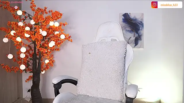 VictoriaHiill online show from 09-20-25, 08:32