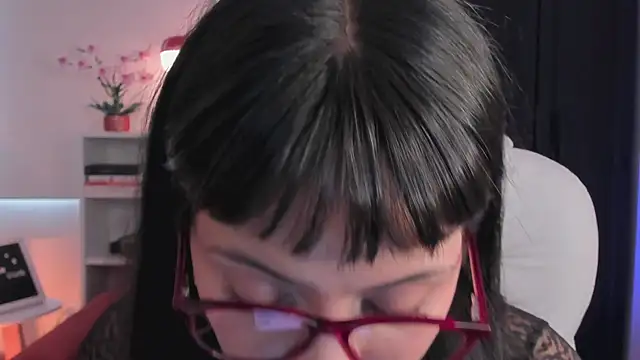 nahiapaws online show from 04-01-26, 02:47