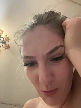 Snapshot of PamelaXX_ chatting on 02-15-26, 03:25 PamelaXX online show from 02-15-26, 03:25