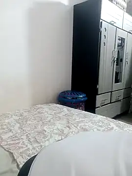 Isabel23zr online show from 01-14-25, 03:47