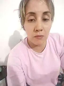 Isabel23zr online show from 01-17-25, 03:43