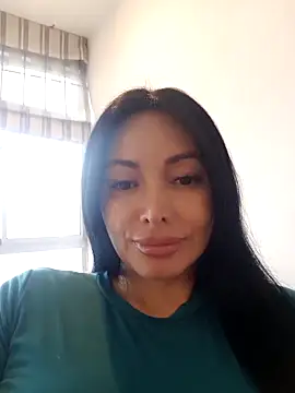 Snapshot of _monicab chatting on 06-09-26, 11:49 monicab online show from 06-09-26, 11:49