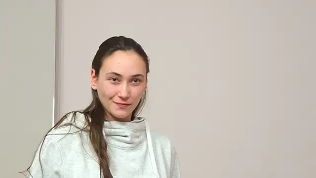 Snapshot of AliceMunro chatting on 02-15-25, 11:14 AliceMunro online show from 02-15-25, 11:14