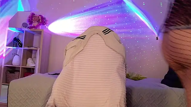 Snapshot of ilucyme chatting on 12-13-24, 07:43 ilucyme online show from 12-13-24, 07:43