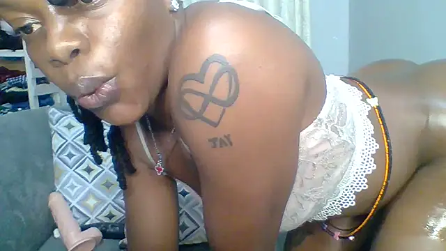 Petite 254 online show from 11-28-25, 12:46