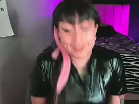 Snapshot of Sophiemarie5 chatting on 02-01-25, 06:00 Sophiemarie5 online show from 02-01-25, 06:00