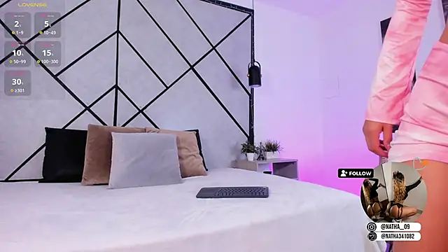 Snapshot of Natasha_Smith09 chatting on 03-08-25, 07:31 Natasha Smith09 online show from 03-08-25, 07:31