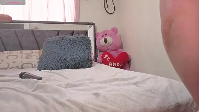 Hotsamantamature online show from 03-20-26, 03:06