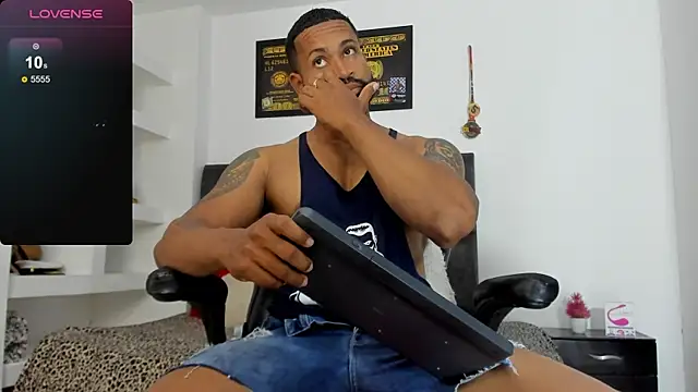 Snapshot of MattRodriguez9 chatting on 03-20-25, 09:26 MattRodriguez9 online show from 03-20-25, 09:26