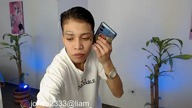 Jonesliam23 online show from 01-11-25, 08:32