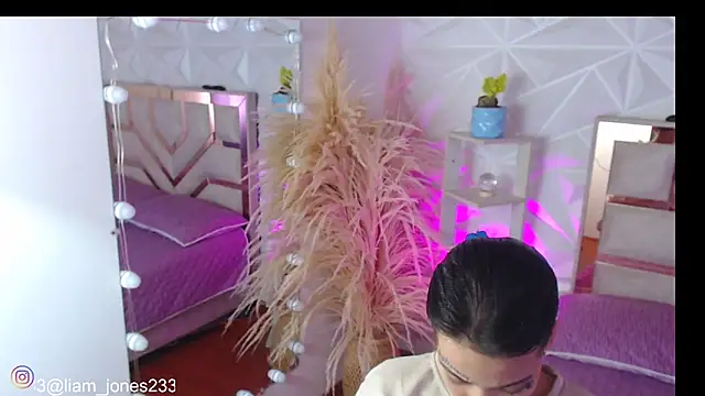 Jonesliam23 online show from 09-26-25, 06:12