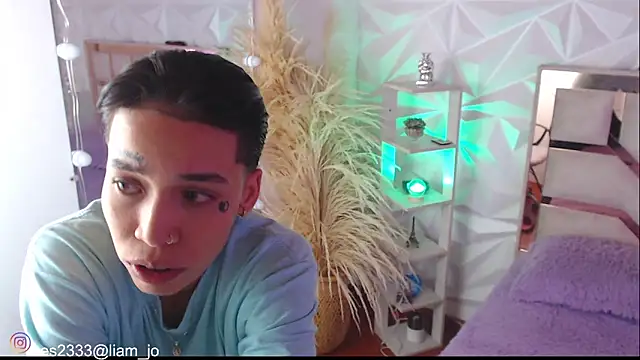 Jonesliam23 online show from 10-14-25, 07:25