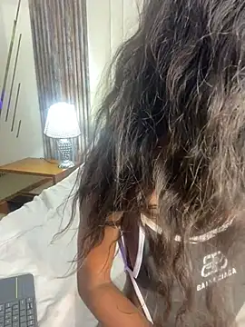 Snapshot of adaraSmiith chatting on 01-11-26, 04:12 adaraSmiith online show from 01-11-26, 04:12