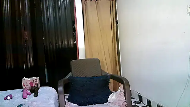 kimmiemm online show from 11-29-25, 01:52