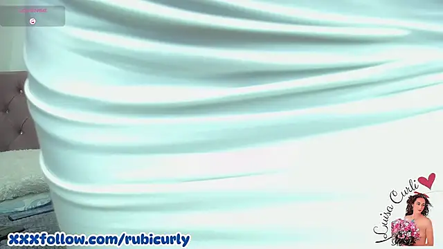 Snapshot of luisa_curli chatting on 02-22-25, 08:20 luisa curli online show from 02-22-25, 08:20