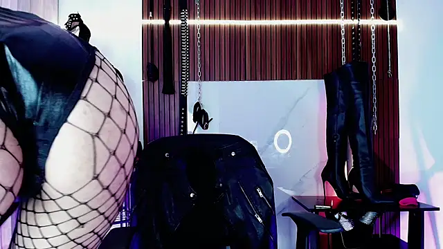 missdarklady online show from 07-23-26, 12:02