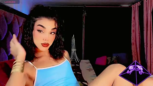 Snapshot of the-horus-girl chatting on 06-03-26, 05:43 the-horus-girl online show from 06-03-26, 05:43