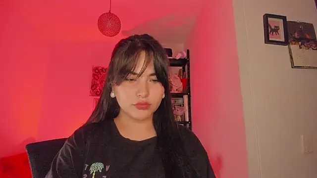 Snapshot of sol__angel chatting on 02-28-25, 06:10 sol angel online show from 02-28-25, 06:10