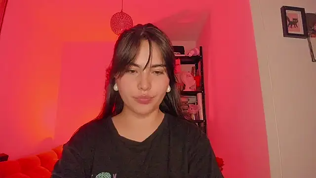 Snapshot of sol__angel chatting on 02-28-25, 09:15 sol angel online show from 02-28-25, 09:15