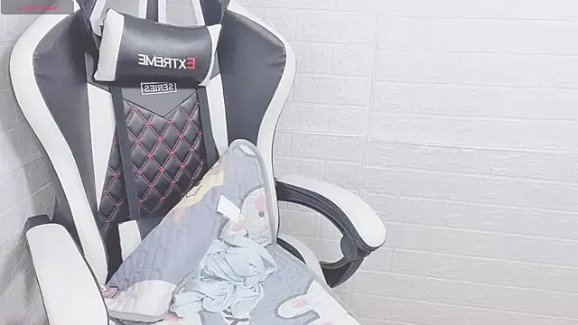 JessicaKale online show from 02-22-25, 01:44