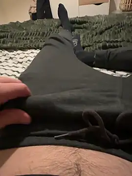 Snapshot of roro1133 chatting on 12-09-24, 06:46 roro1133 online show from 12-09-24, 06:46