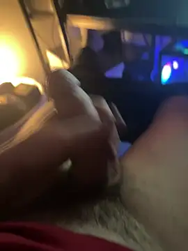 Snapshot of roro1133 chatting on 01-30-25, 06:32 roro1133 online show from 01-30-25, 06:32