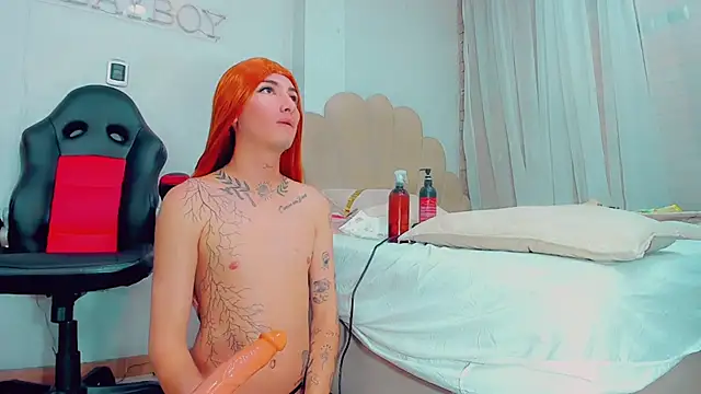 EmilyySaenz online show from 03-05-25, 10:43