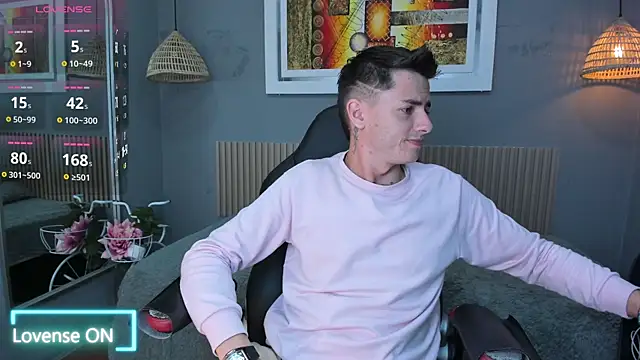 tossetrech online show from 11-19-25, 03:17