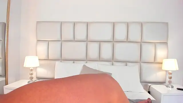 Snapshot of DojaAissha chatting on 01-29-25, 03:33 DojaAissha online show from 01-29-25, 03:33