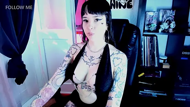 Snapshot of Demongirl6666 chatting on 06-30-26, 06:36 Demongirl6666 online show from 06-30-26, 06:36