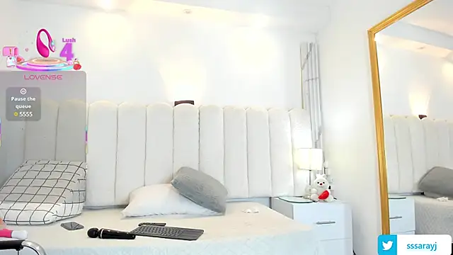 Snapshot of Saraycum chatting on 03-18-25, 07:53 Saraycum online show from 03-18-25, 07:53