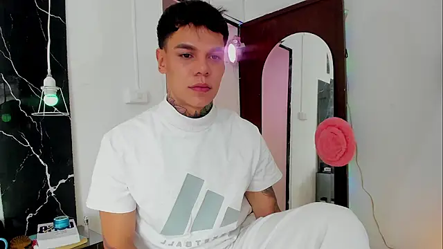 Jordyrodriiguez online show from 11-01-25, 08:33