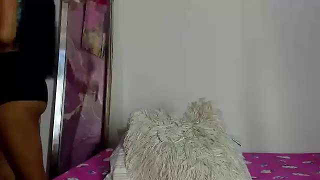 Snapshot of Prettygirl_012 chatting on 01-08-25, 02:14 Prettygirl 012 online show from 01-08-25, 02:14