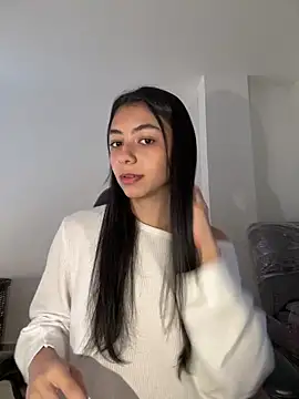 Liissa cute  online show from 10-08-25, 07:00