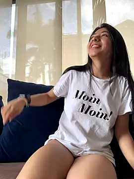 Liissa cute  online show from 10-12-25, 06:07