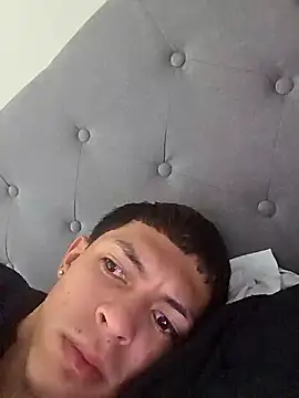 Snapshot of Yoko0381 chatting on 01-12-26, 03:17 Yoko0381 online show from 01-12-26, 03:17