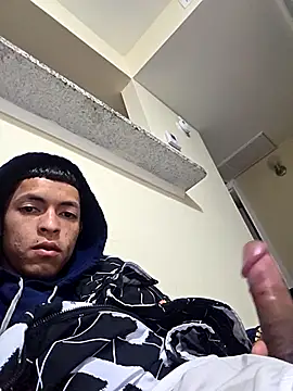 Snapshot of Yoko0381 chatting on 02-22-26, 06:13 Yoko0381 online show from 02-22-26, 06:13