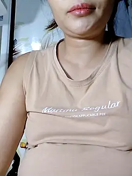 Snapshot of _Mira_69_ chatting on 06-08-26, 03:01 Mira 69 online show from 06-08-26, 03:01
