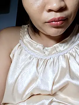 Snapshot of _Mira_69_ chatting on 06-14-26, 04:20 Mira 69 online show from 06-14-26, 04:20